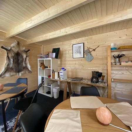 Aurora Igloo Fireplace-Heated Tents In A Secret Forest With Private Jacuzzi And Shared Sauna Bathroom And Dog Friendly Рованиеми Екстериор снимка