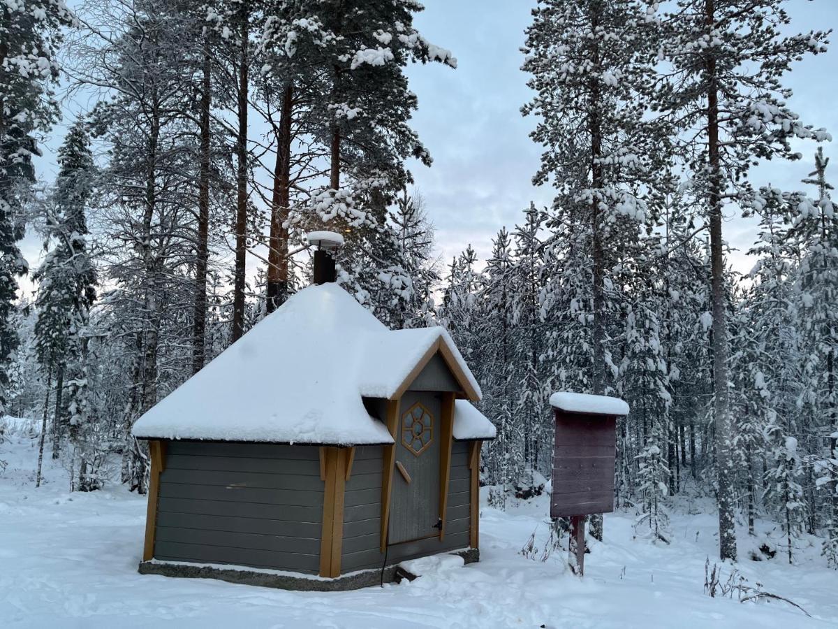 Aurora Igloo Fireplace-Heated Tents In A Secret Forest With Private Jacuzzi And Shared Sauna Bathroom And Dog Friendly Рованиеми Екстериор снимка