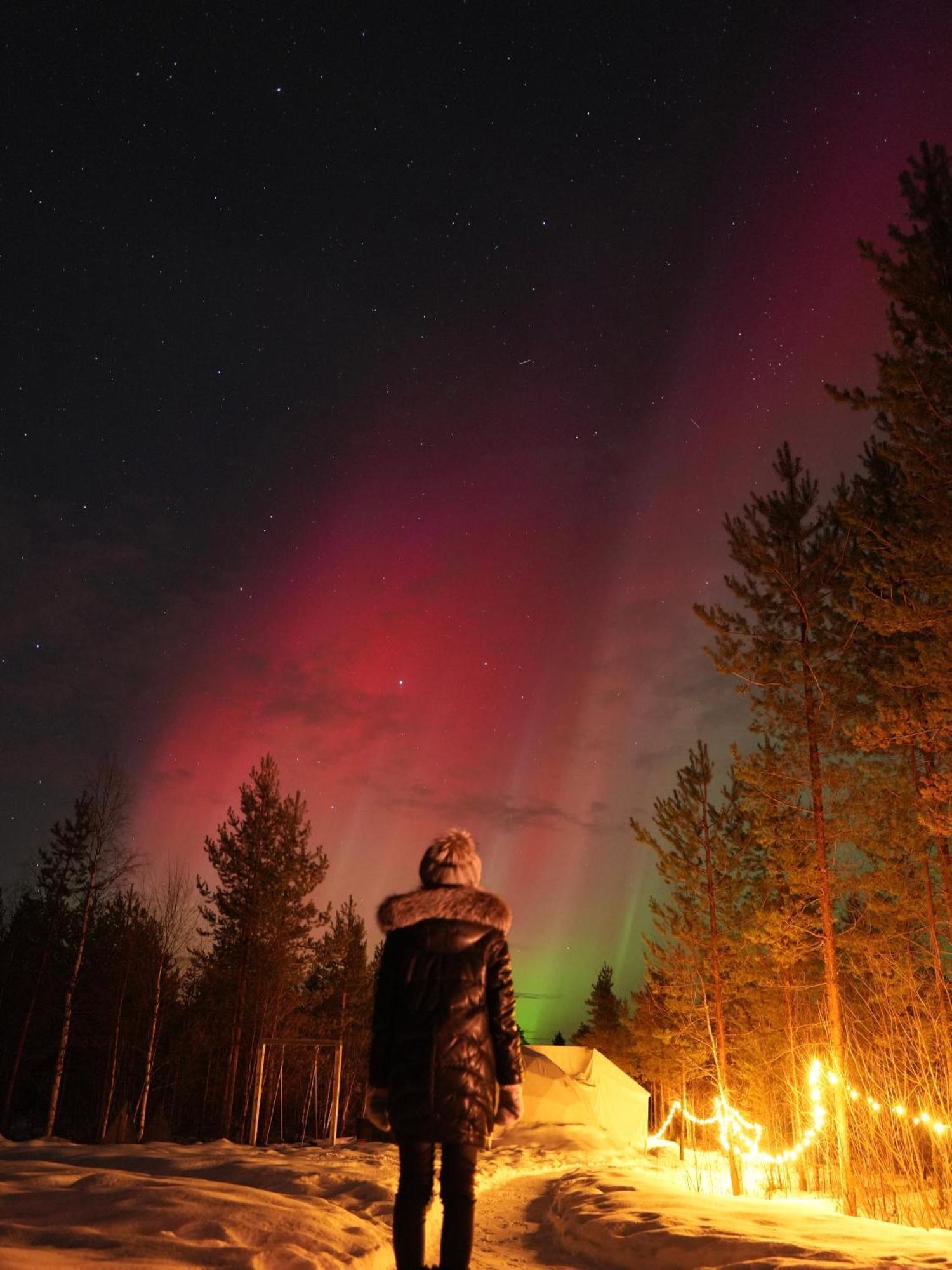 Aurora Igloo Fireplace-Heated Tents In A Secret Forest With Private Jacuzzi And Shared Sauna Bathroom And Dog Friendly Рованиеми Екстериор снимка