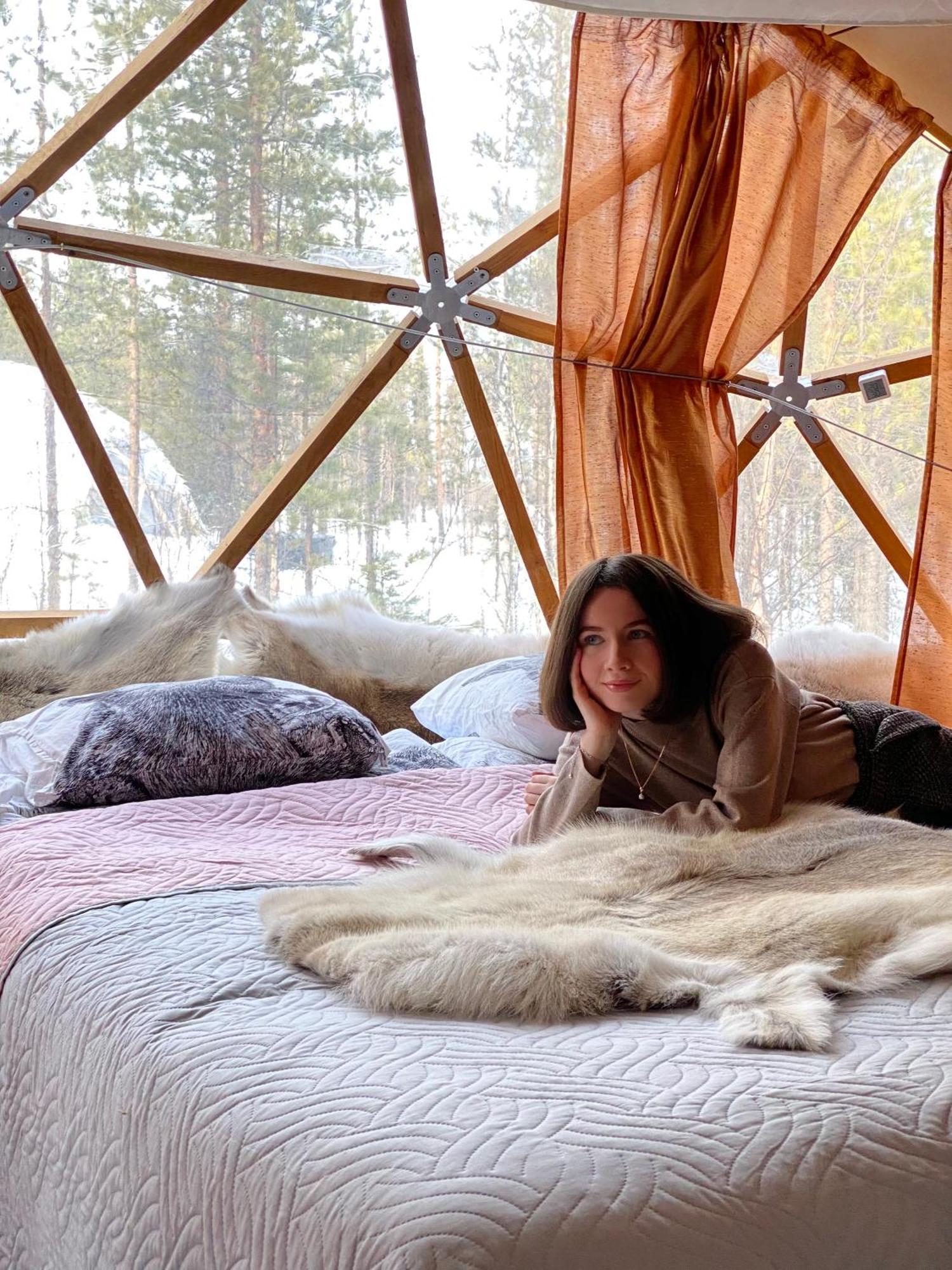 Aurora Igloo Fireplace-Heated Tents In A Secret Forest With Private Jacuzzi And Shared Sauna Bathroom And Dog Friendly Рованиеми Екстериор снимка